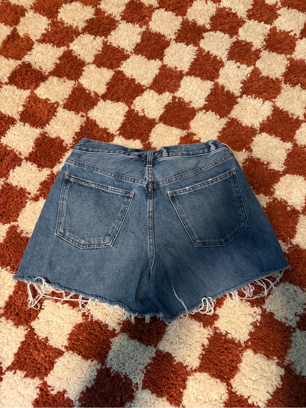 Universal Thread Raw-Hem Denim Shorts in Blue Wash Mid Rise 90s Baggy Size 6R - Picture 2 of 3